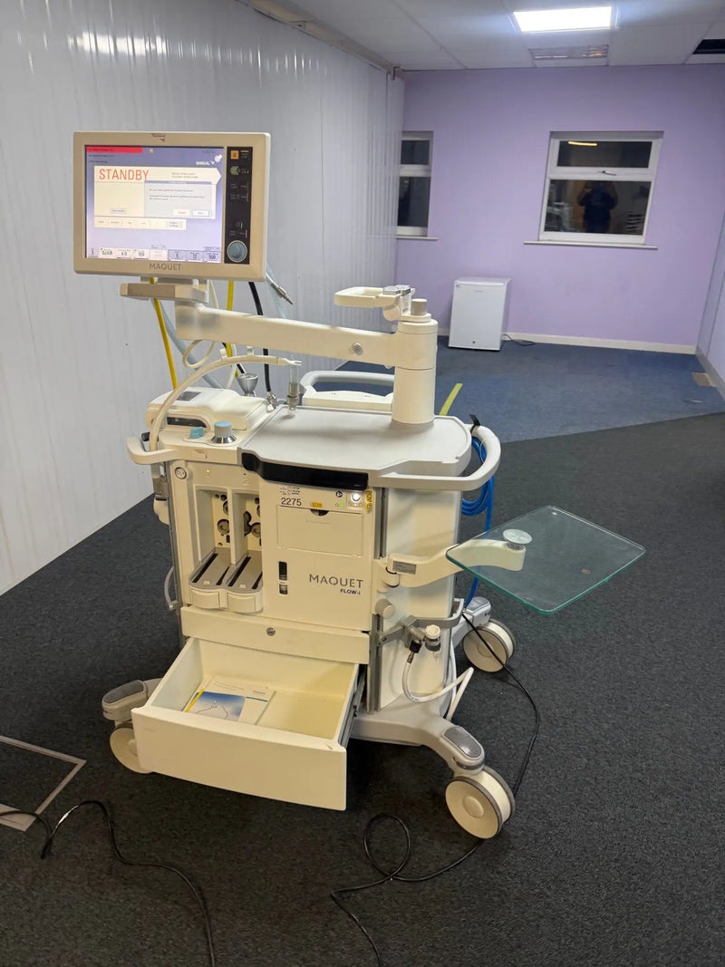 Maquet Flow - i Anaesthesia Machine with Hose - System Version 4.9 - Software Version 04.09.00