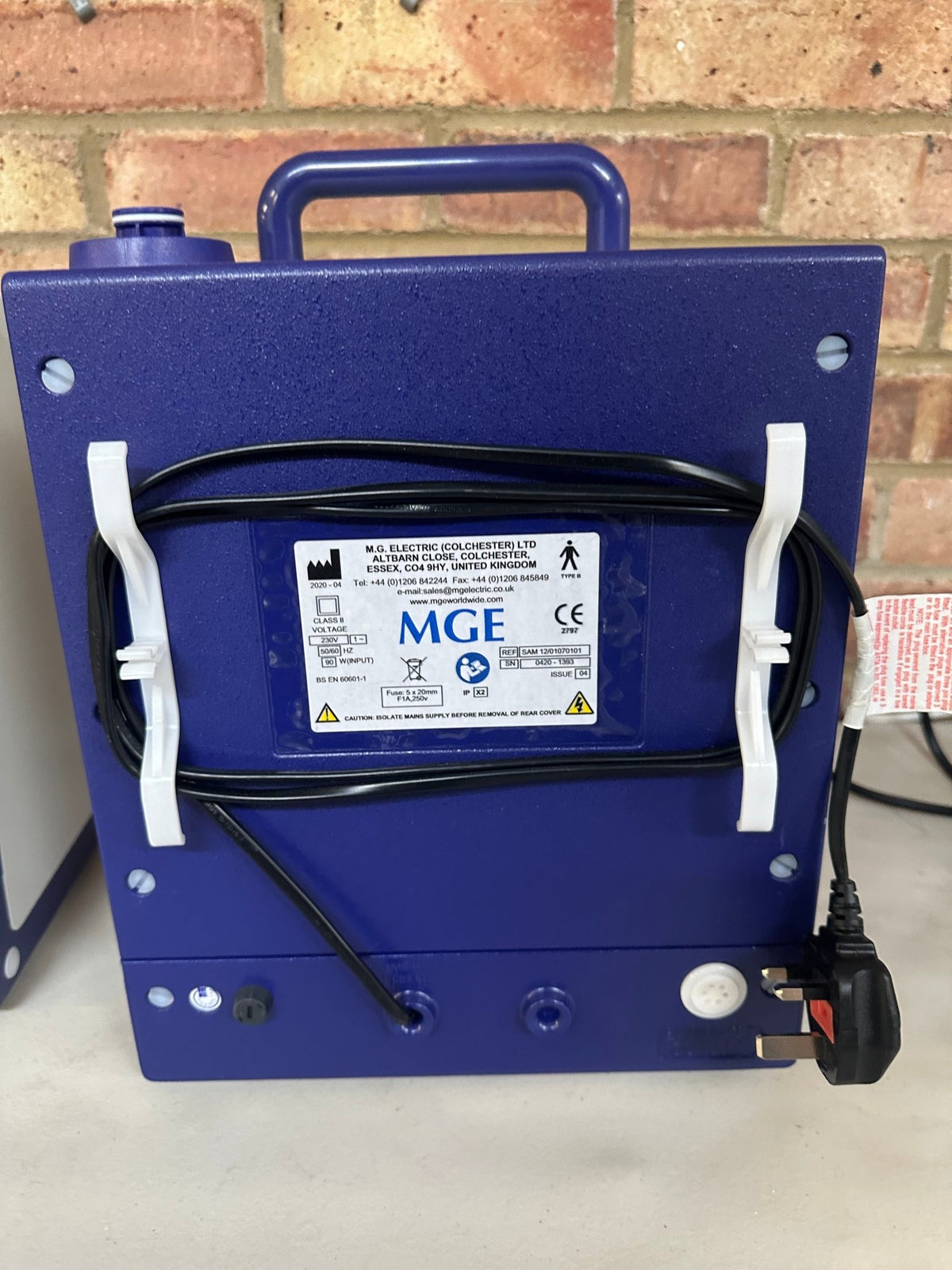 MGE SAM 12 Medical Suction Unit - SelfiMed UK