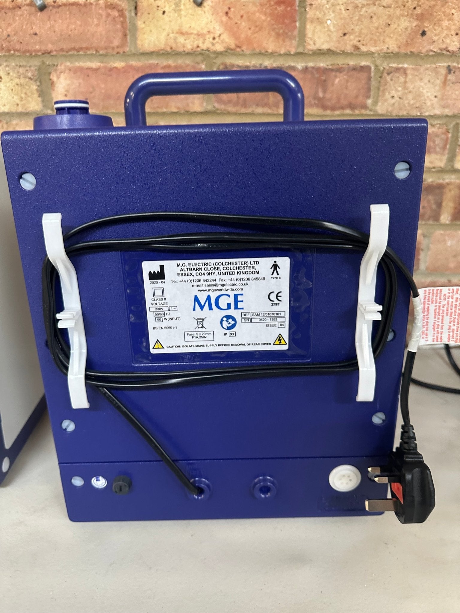 MGE SAM 12 Medical Suction Unit - SelfiMed UK