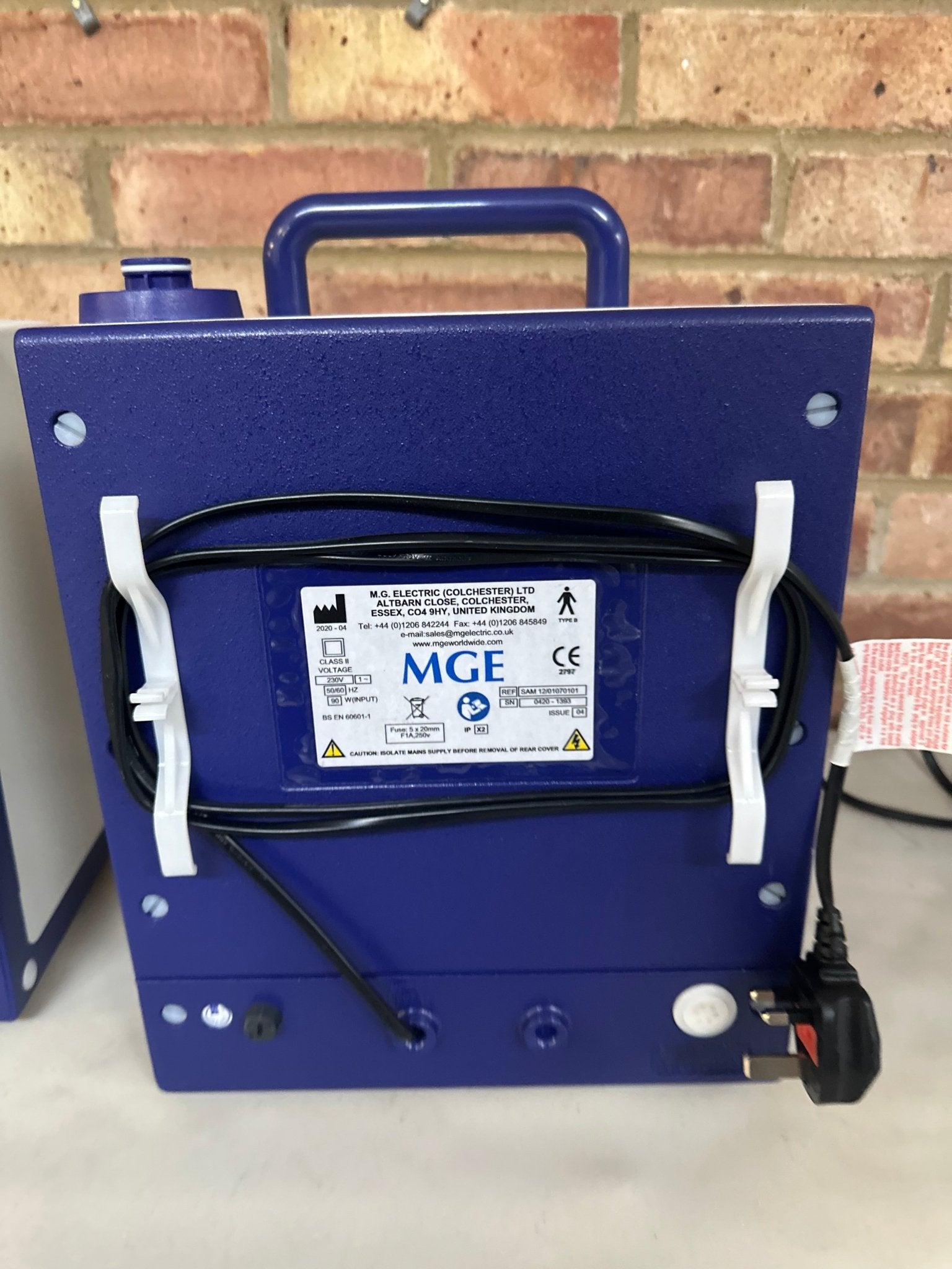 MGE SAM 12 Medical Suction Unit - SelfiMed UK