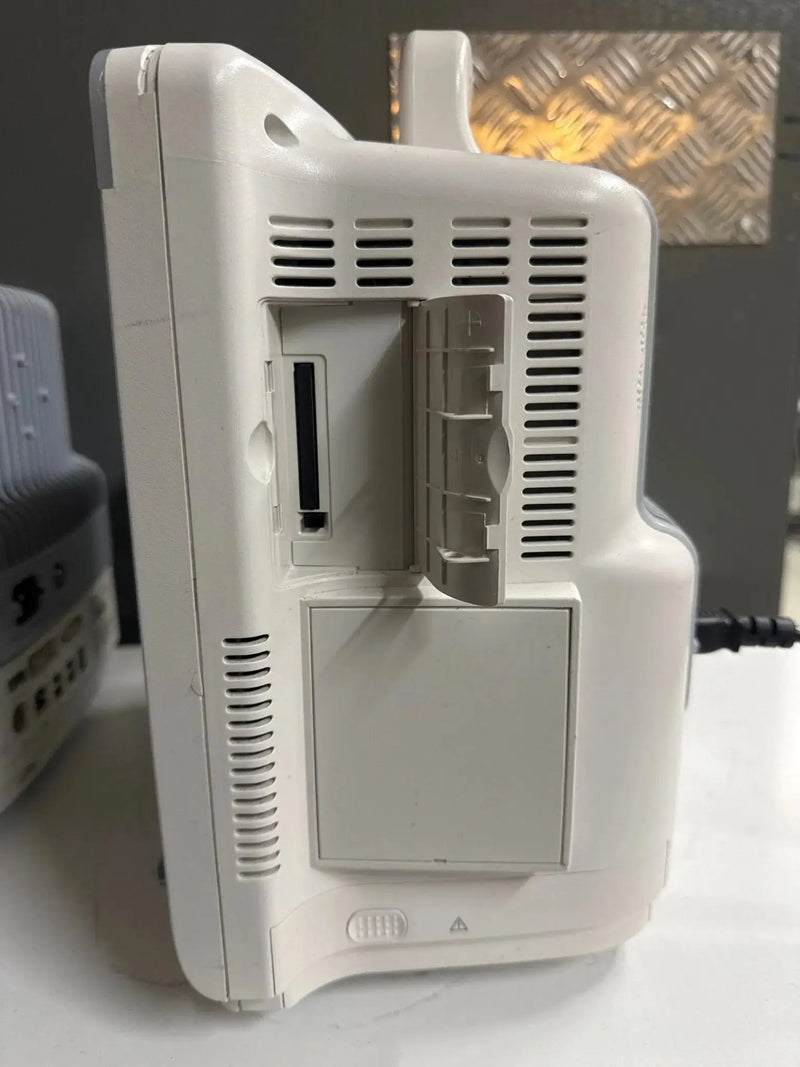 Mindray Beneview T5 Patient Monitor with ECG SpO2 NIBP Temp - SelfiMed UK