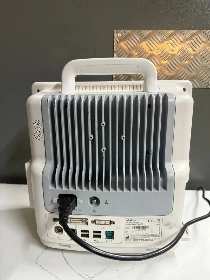 Mindray Beneview T5 Patient Monitor with small casing damage - SelfiMed UK