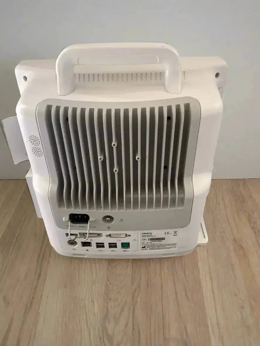 Mindray Beneview T5 Patient Monitor with small casing damage - SelfiMed UK