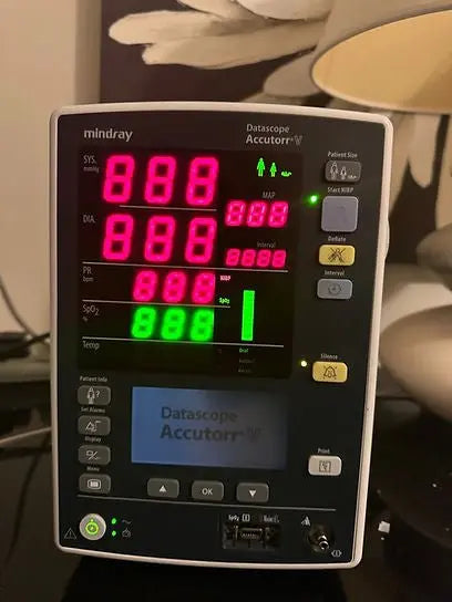 Mindray Datascope Accutorr V Plus Patient Monitors With SPO2, NIBP & Printer Op - SelfiMed UK