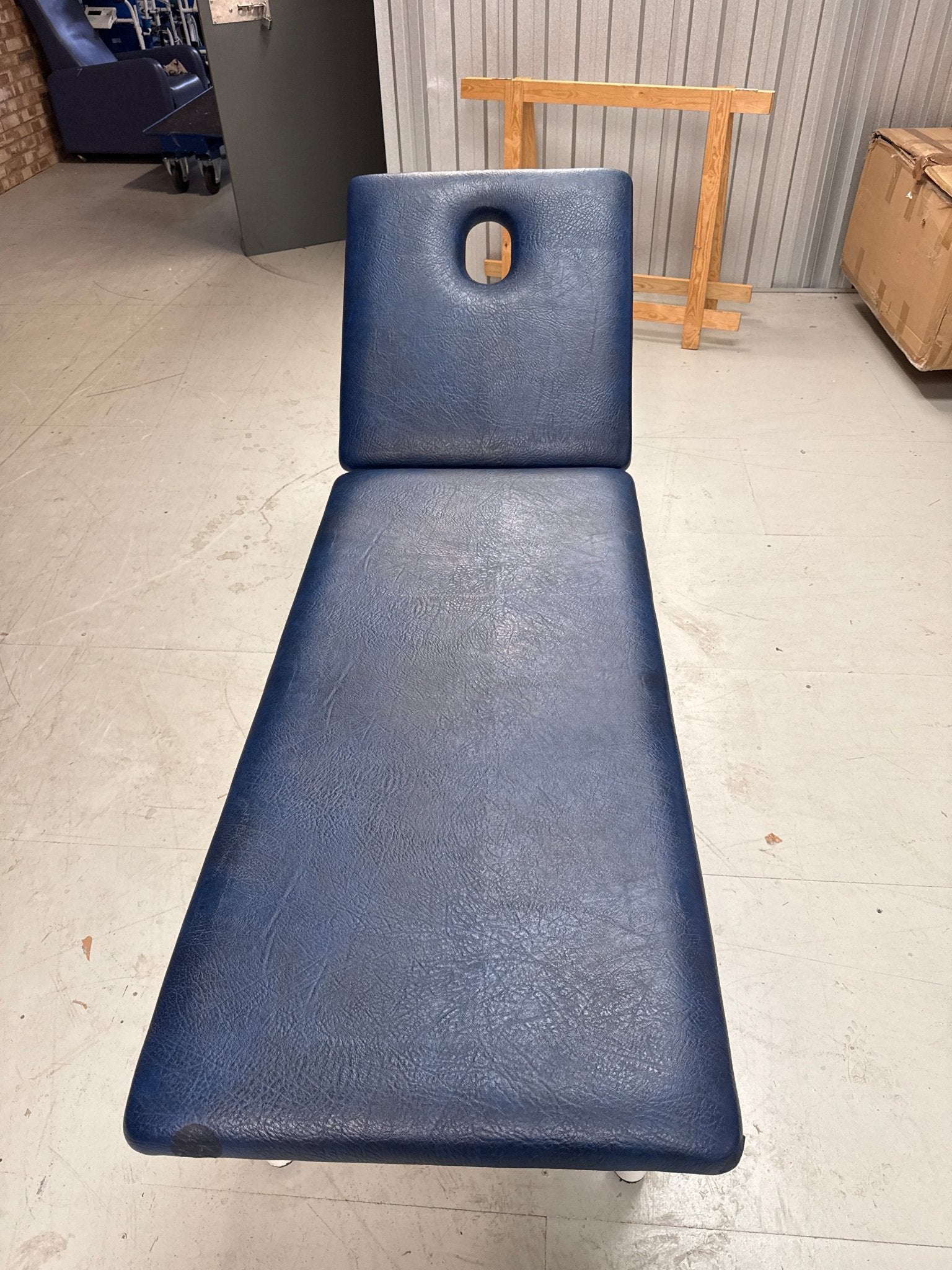 PhysioMed Hydraulic Two - section Patient Couch - SelfiMed UK