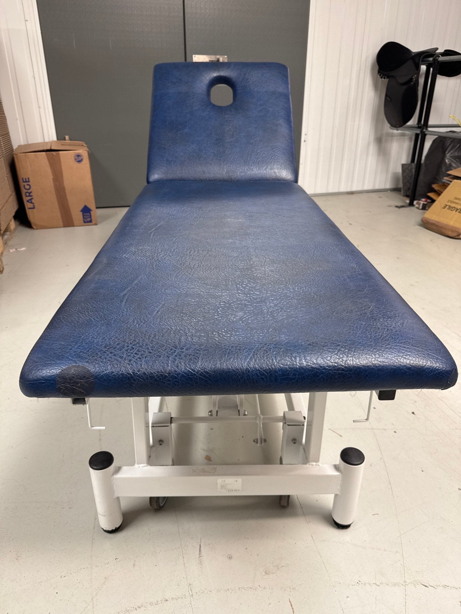 PhysioMed Hydraulic Two - section Patient Couch - SelfiMed UK
