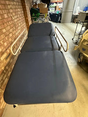 Plinth Co Hydraulic 3 Way Patient Examination Couch with Side Rails - SelfiMed UK