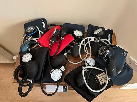 Professional Aneroid Sphygmomanometer Adult Cotton Cuff Blood Pressure Monitor - SelfiMed UK