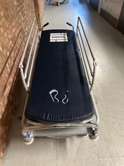 Sidhil EMED 1200 Hydraulic Patient Trolley with Mattress - SelfiMed UK