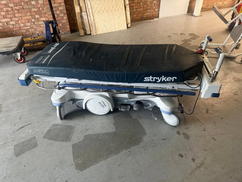 Stryker Zoom 1125 Stretcher Trolley - SelfiMed UK