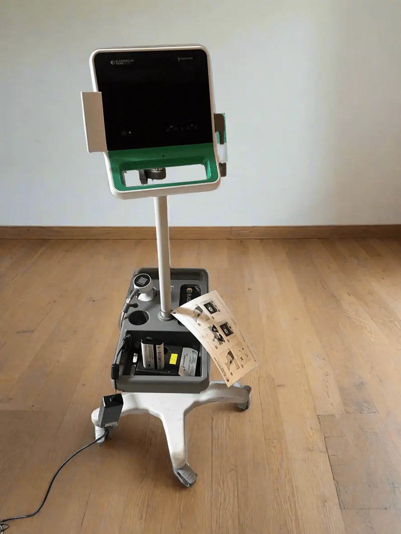 Verathon Bladderscan Prime Plus on Rollstand with Battery and Charger - SelfiMed UK