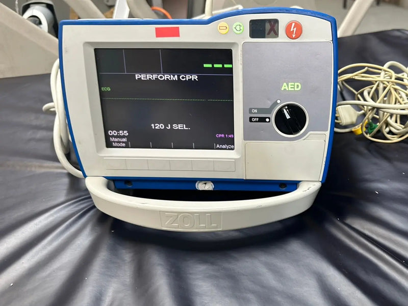 Zoll R - Series Plus Defibrillator with Pacing Function with No Battery - SelfiMed UK