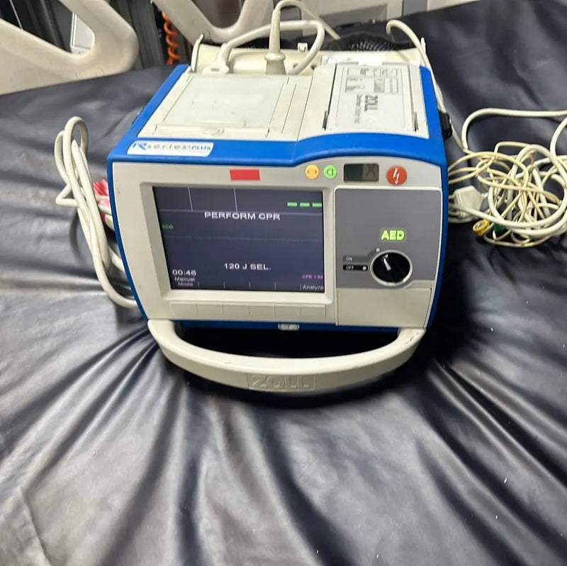 Zoll R - Series Plus Defibrillator with Pacing Function with No Battery - SelfiMed UK